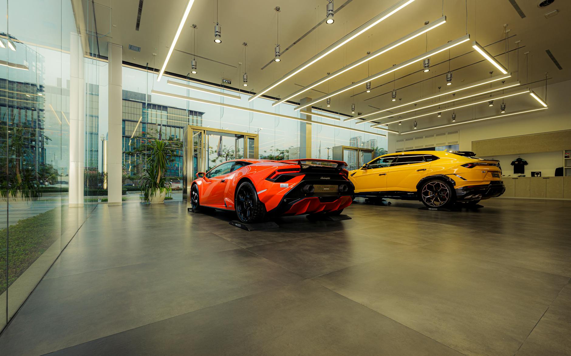 Vehicle Upgrade Email Campaigns: How Automotive Brands Convert Existing Owners Into New Buyers
