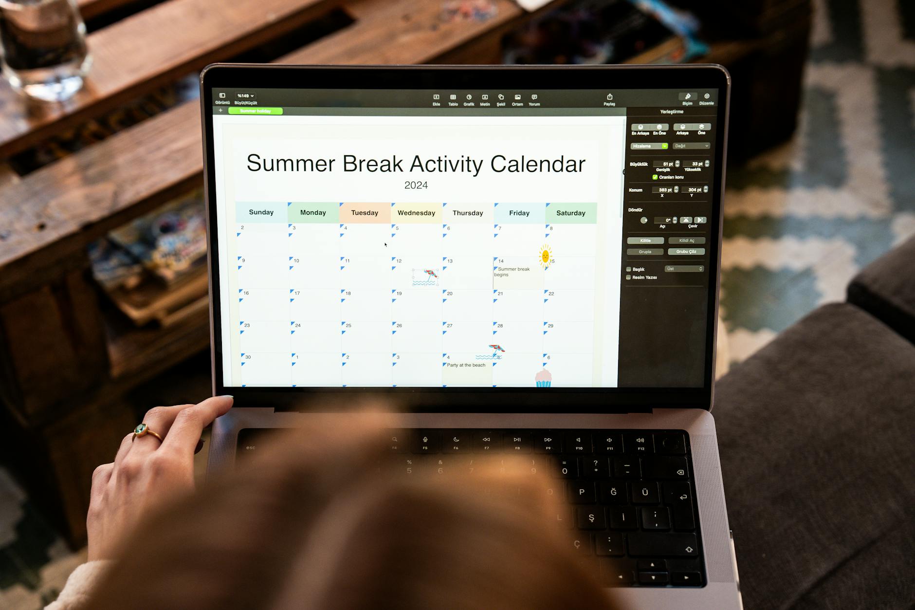 Promotional vs. Content Emails: Finding the Right Balance for Your Brand
