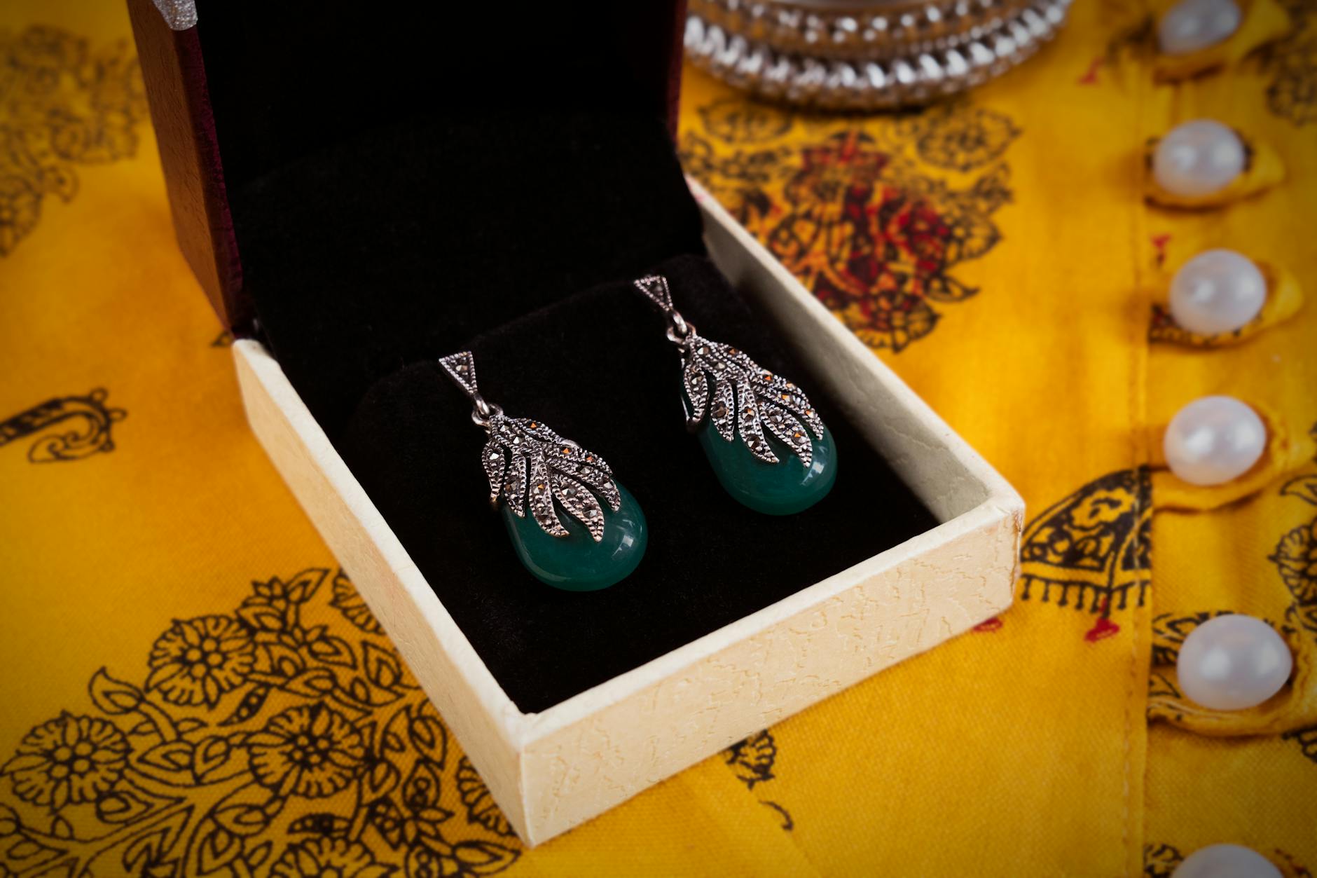 Post-Purchase Email Strategy for Jewellery Brands: From Unboxing to Lifetime Customer