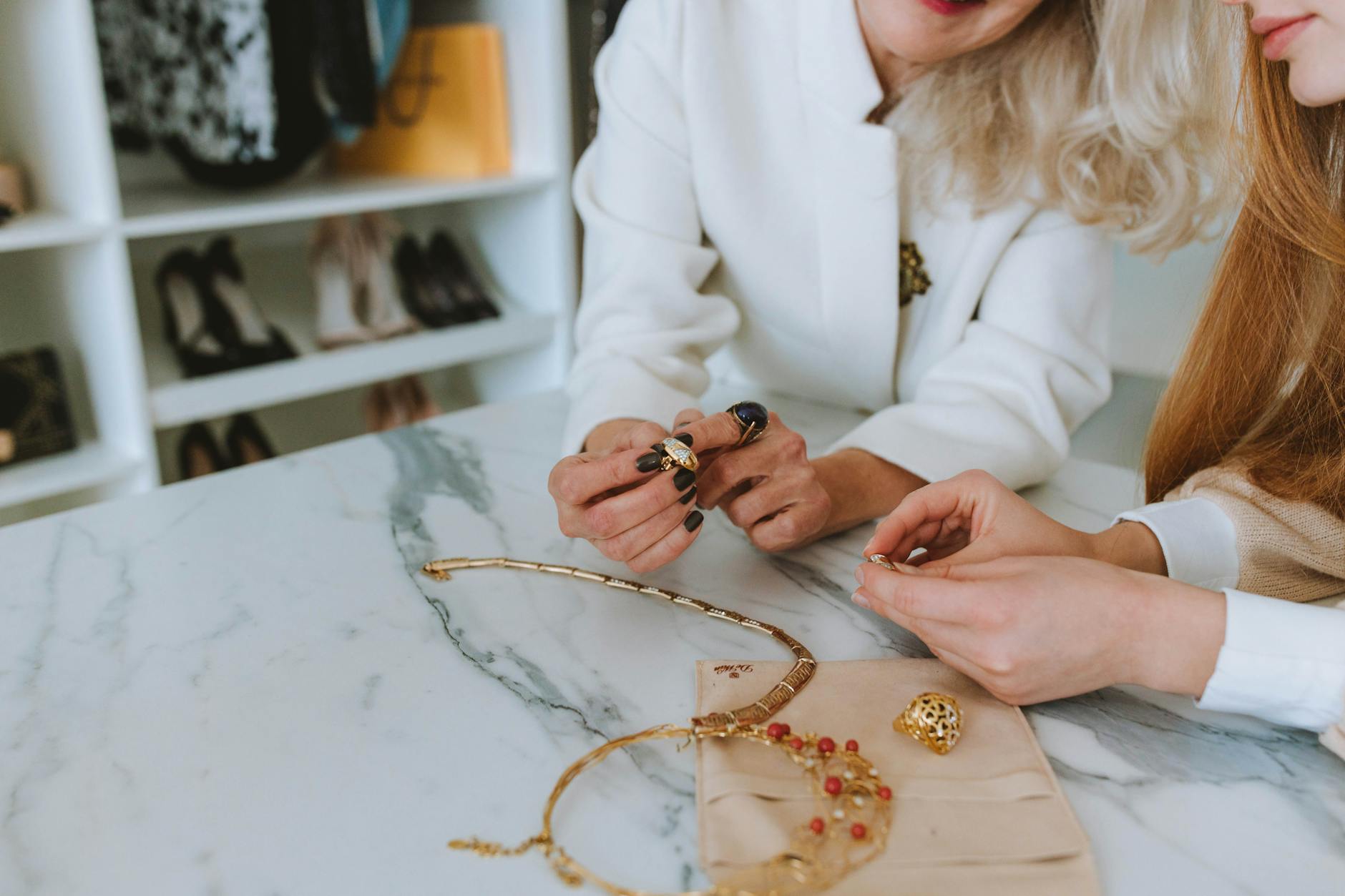 Digital Clienteling via Email: How Luxury E-Commerce Brands Replicate In-Store Personalisation