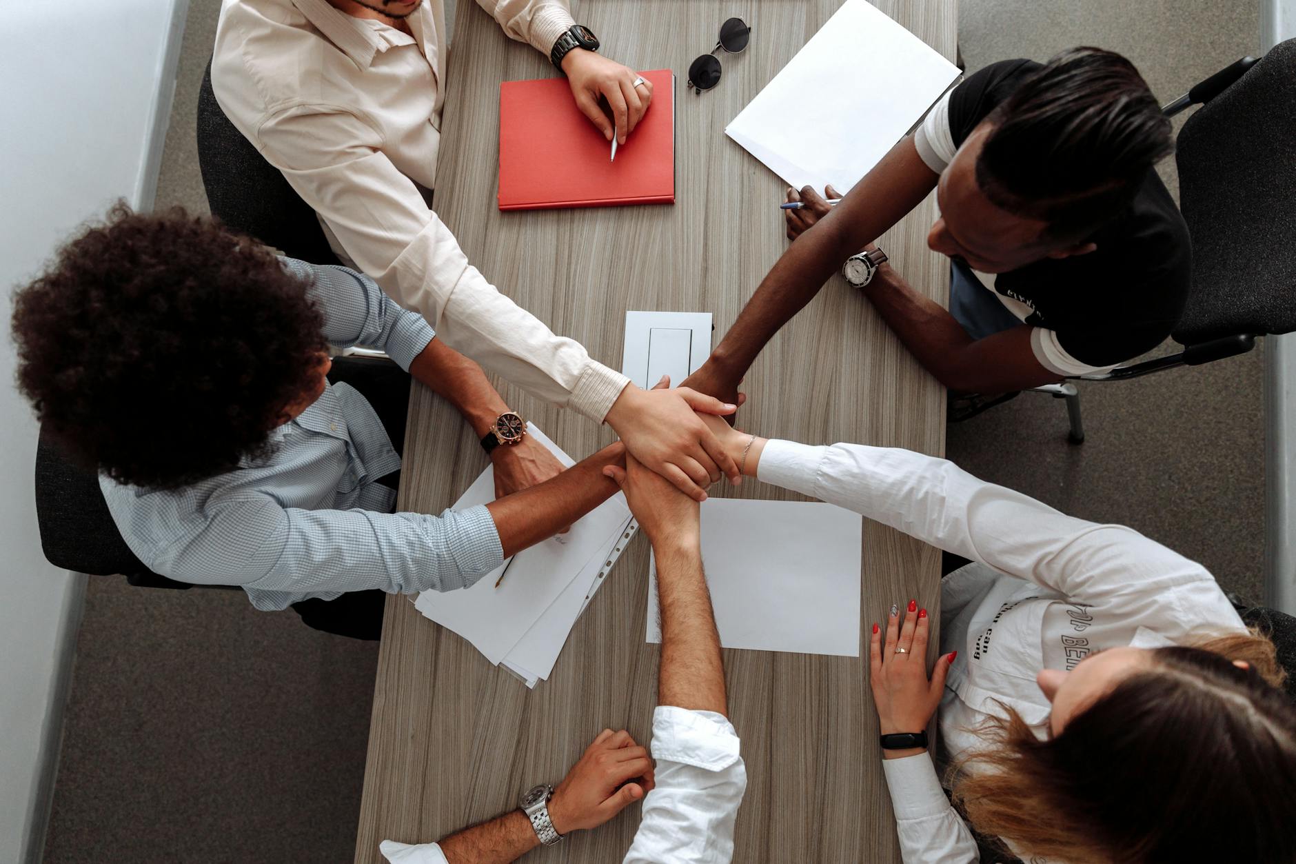 Re-Engaging Past Clients via Email: The Campaign That Wins Back Lapsed Relationships